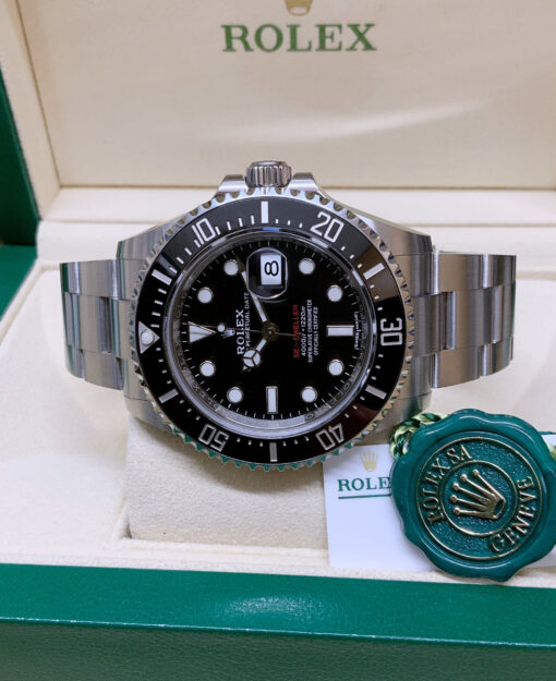 Rolex Sea Dweller 126600 43mm Mk1 3.jpg